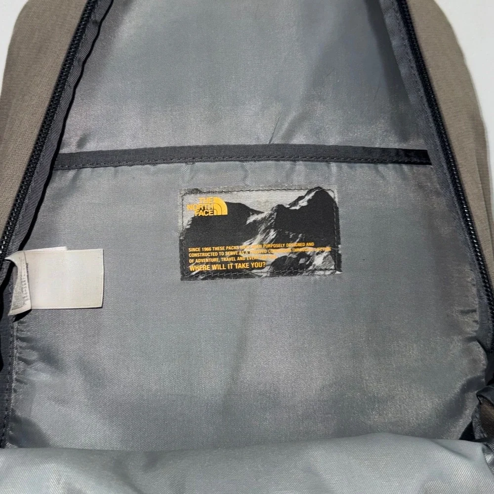 The North Face Vault Backpack Tan Black FlexVent Daypack NF00CHJ0